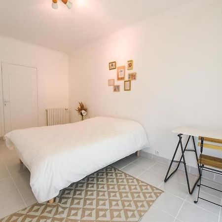 Charmant Logement Plein Pied Au Coeur Du Village Castelculier Extérieur photo