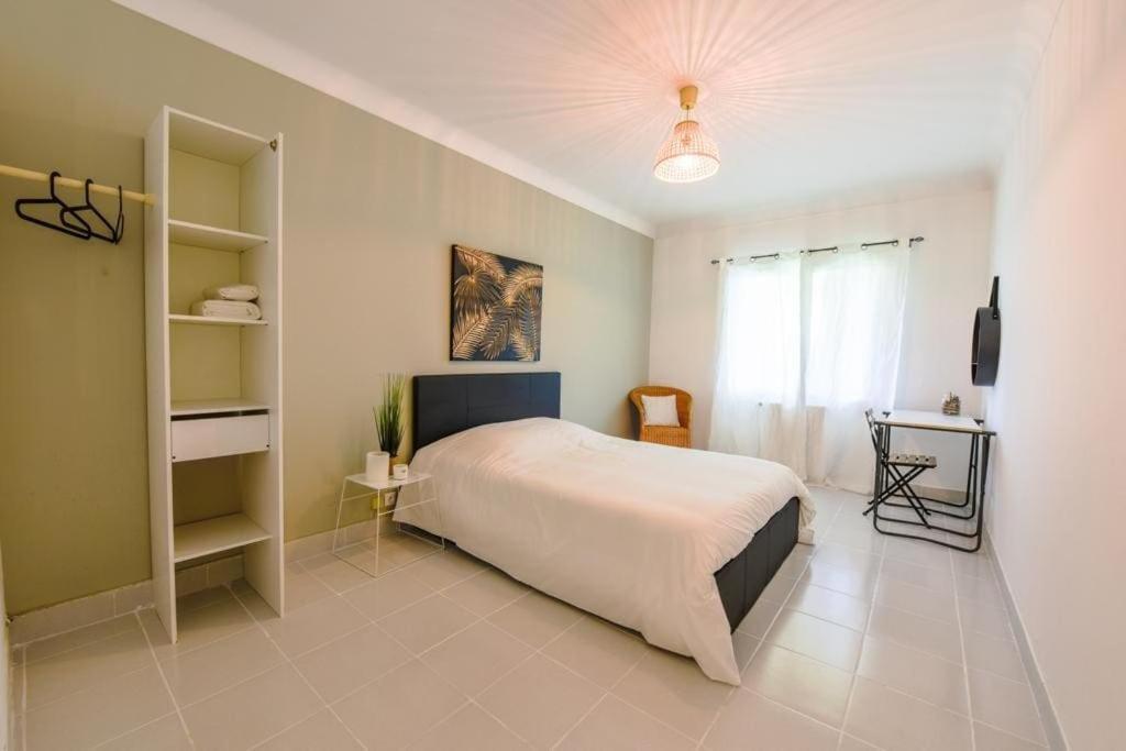 Charmant Logement Plein Pied Au Coeur Du Village Castelculier Extérieur photo